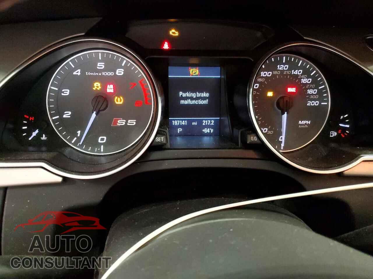 AUDI S5/RS5 2012 - WAUCVAFR8CA000687