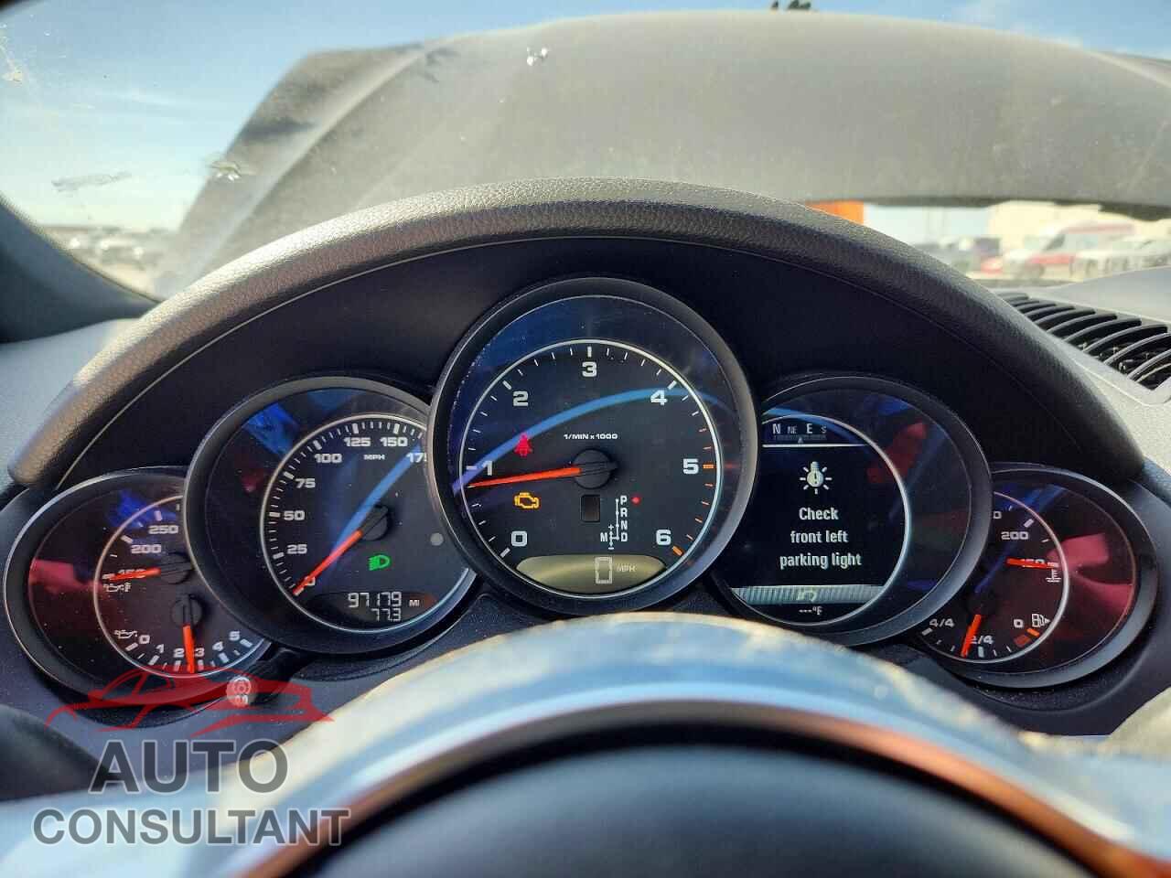 PORSCHE CAYENNE 2016 - WP1AF2A22GKA45596