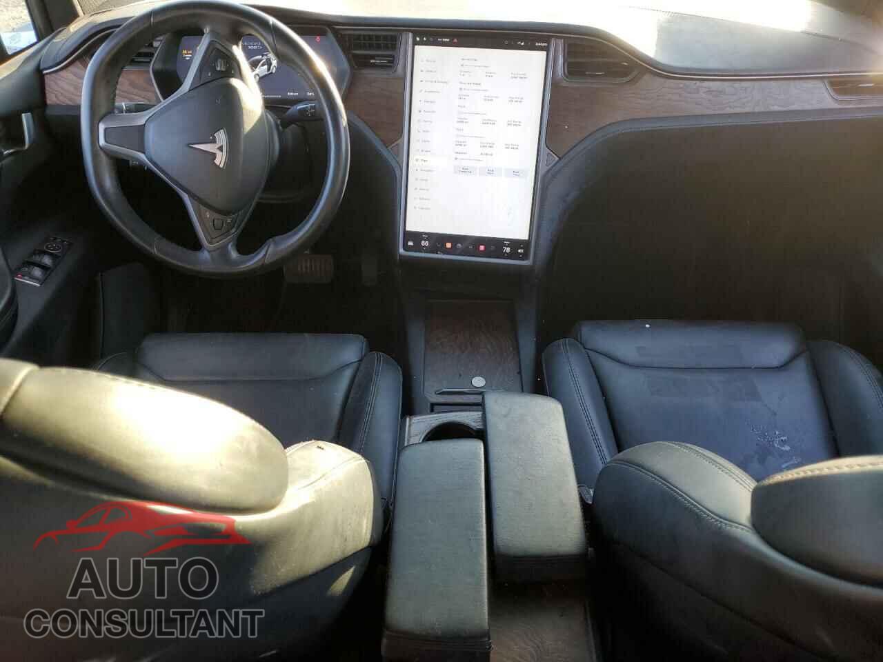 TESLA MODEL X 2018 - 5YJXCBE2XJF126560