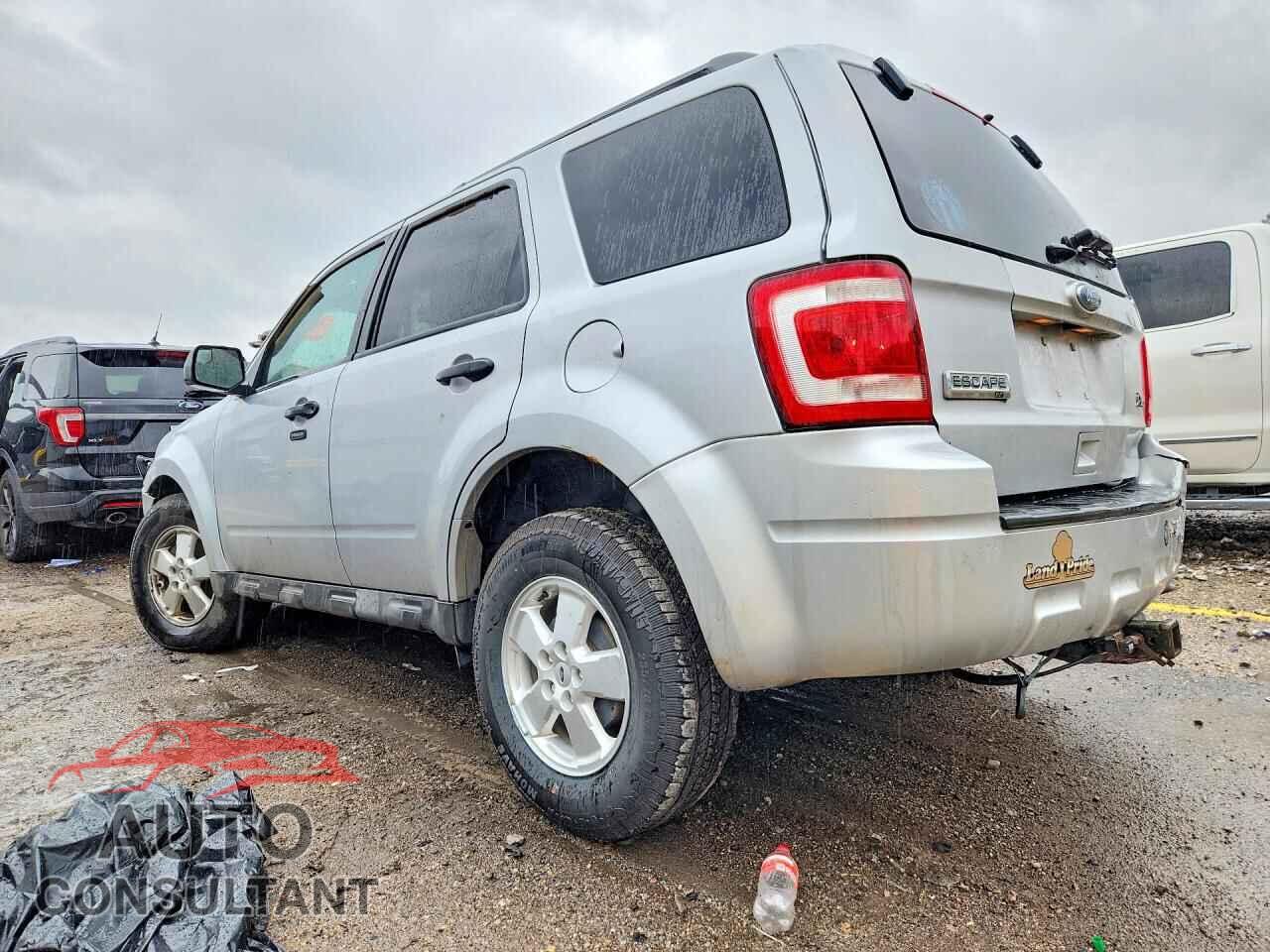 FORD ESCAPE 2011 - 1FMCU0DG7BKC29741