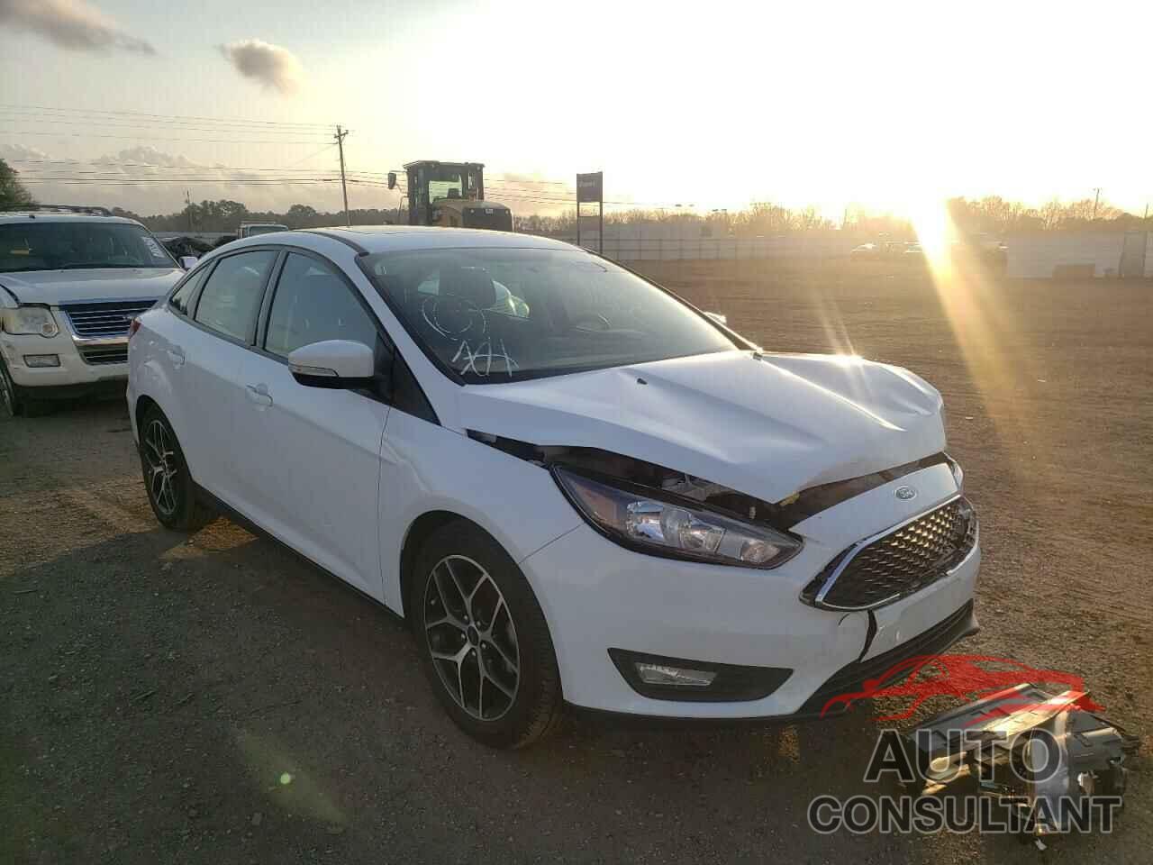 FORD FOCUS 2018 - 1FADP3H26JL208894