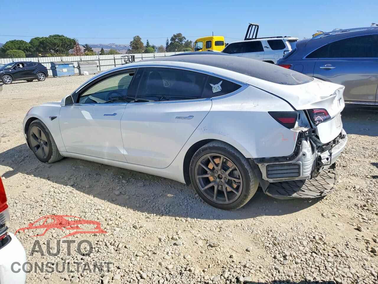 TESLA MODEL 3 2018 - 5YJ3E1EB2JF115636