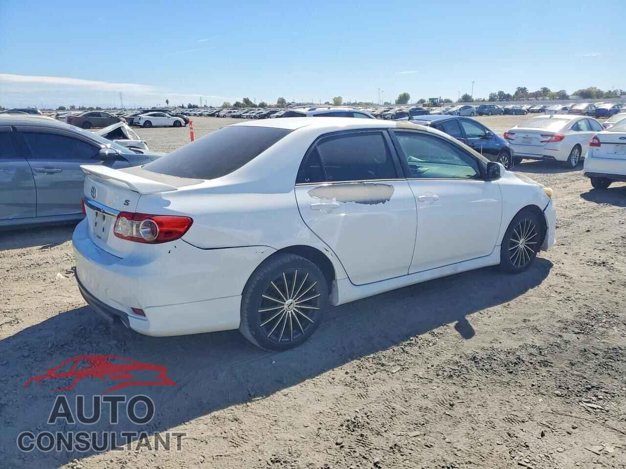 TOYOTA COROLLA 2013 - 5YFBU4EEXDP215082