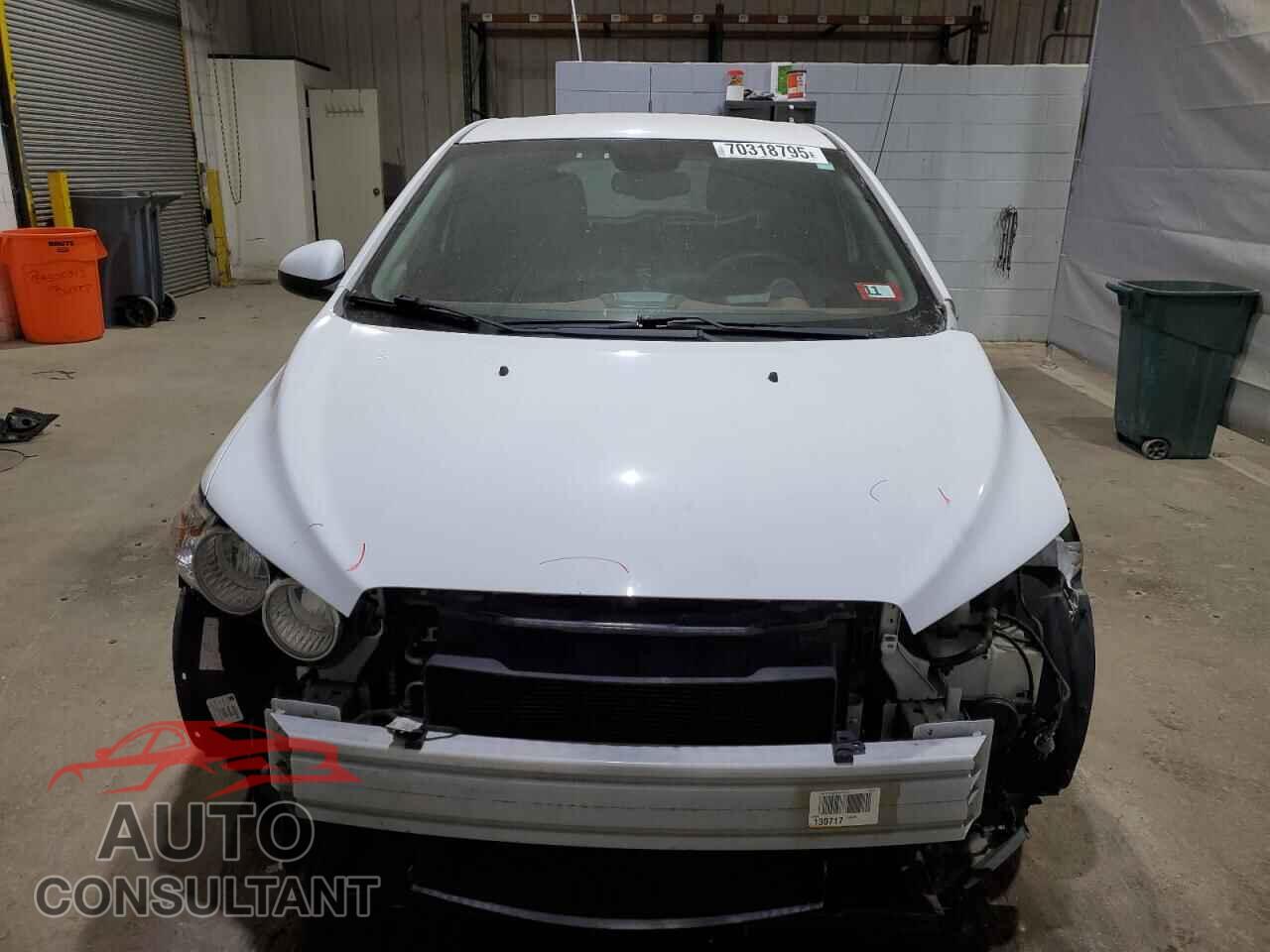 CHEVROLET SONIC 2012 - 1G1JC6SH3C4228775
