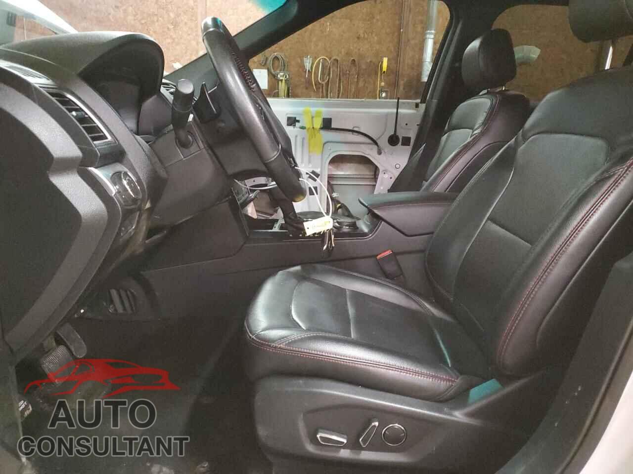 FORD EXPLORER 2017 - 1FM5K8GT7HGA84959