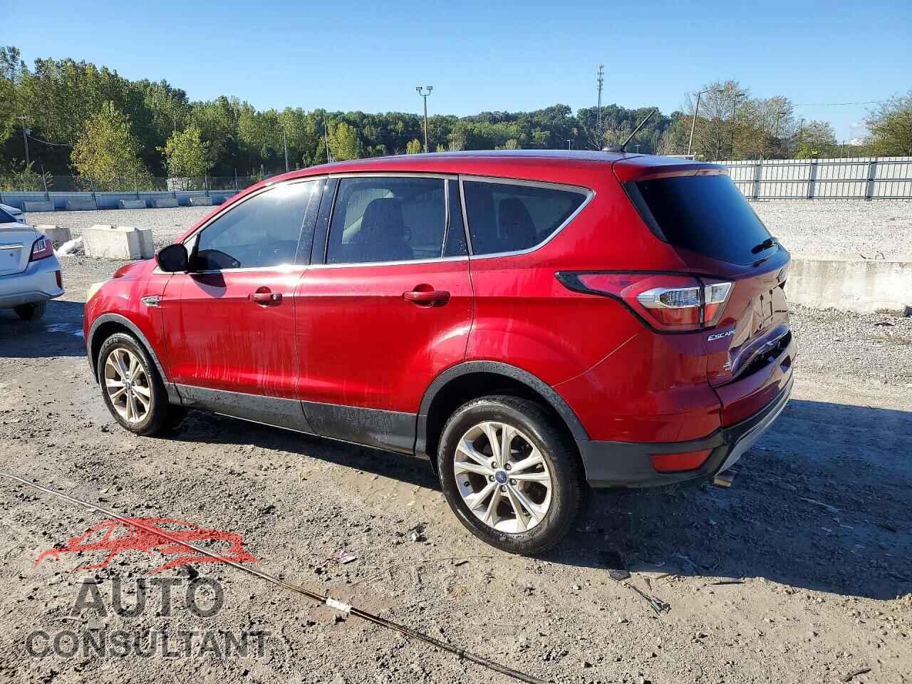 FORD ESCAPE 2017 - 1FMCU0GD6HUC22617
