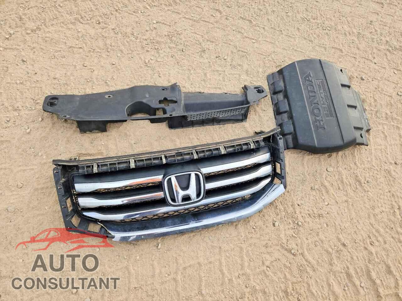 HONDA PILOT 2013 - 5FNYF4H94DB035448