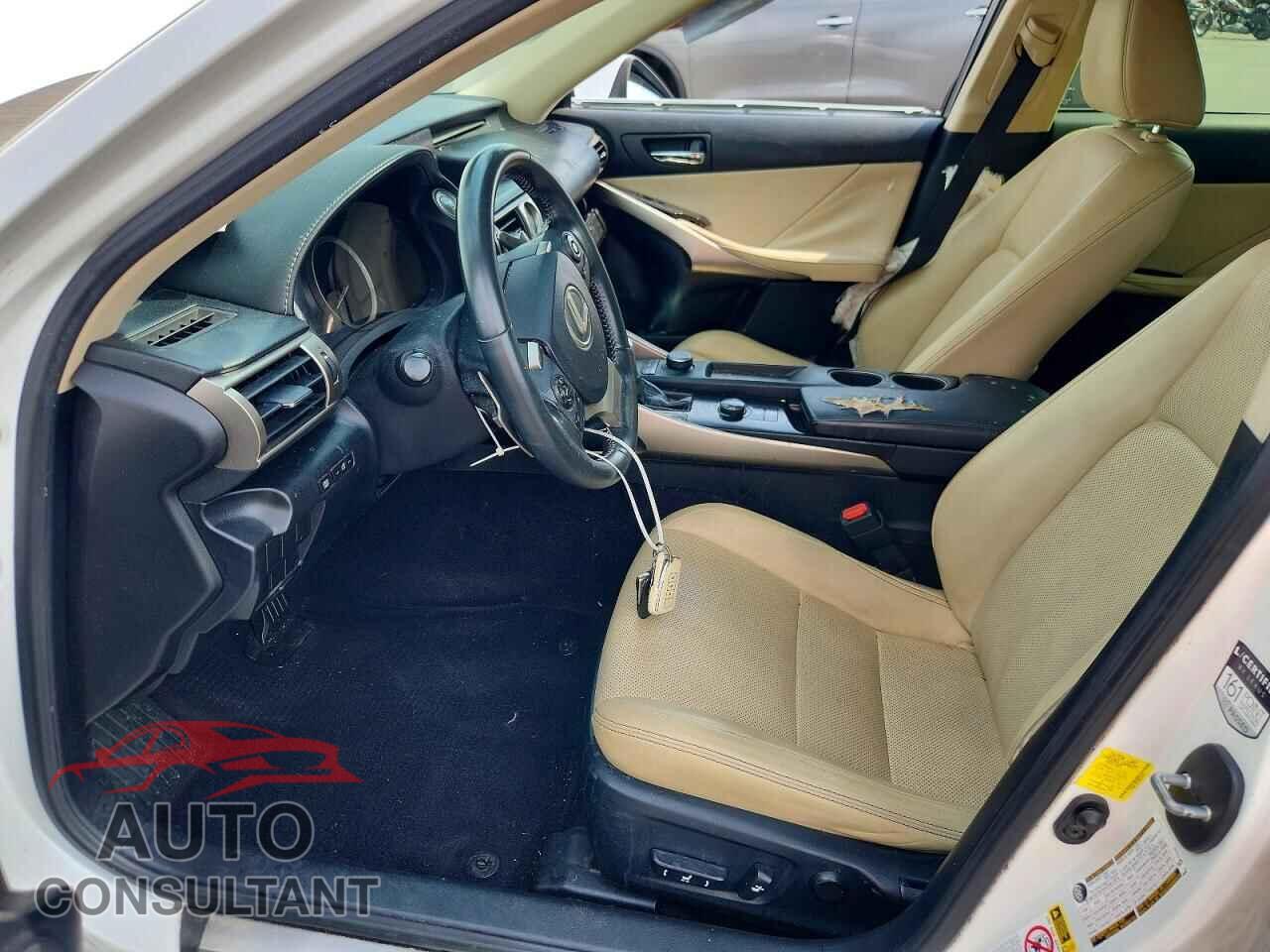 LEXUS IS 2014 - JTHBF1D27E5013913