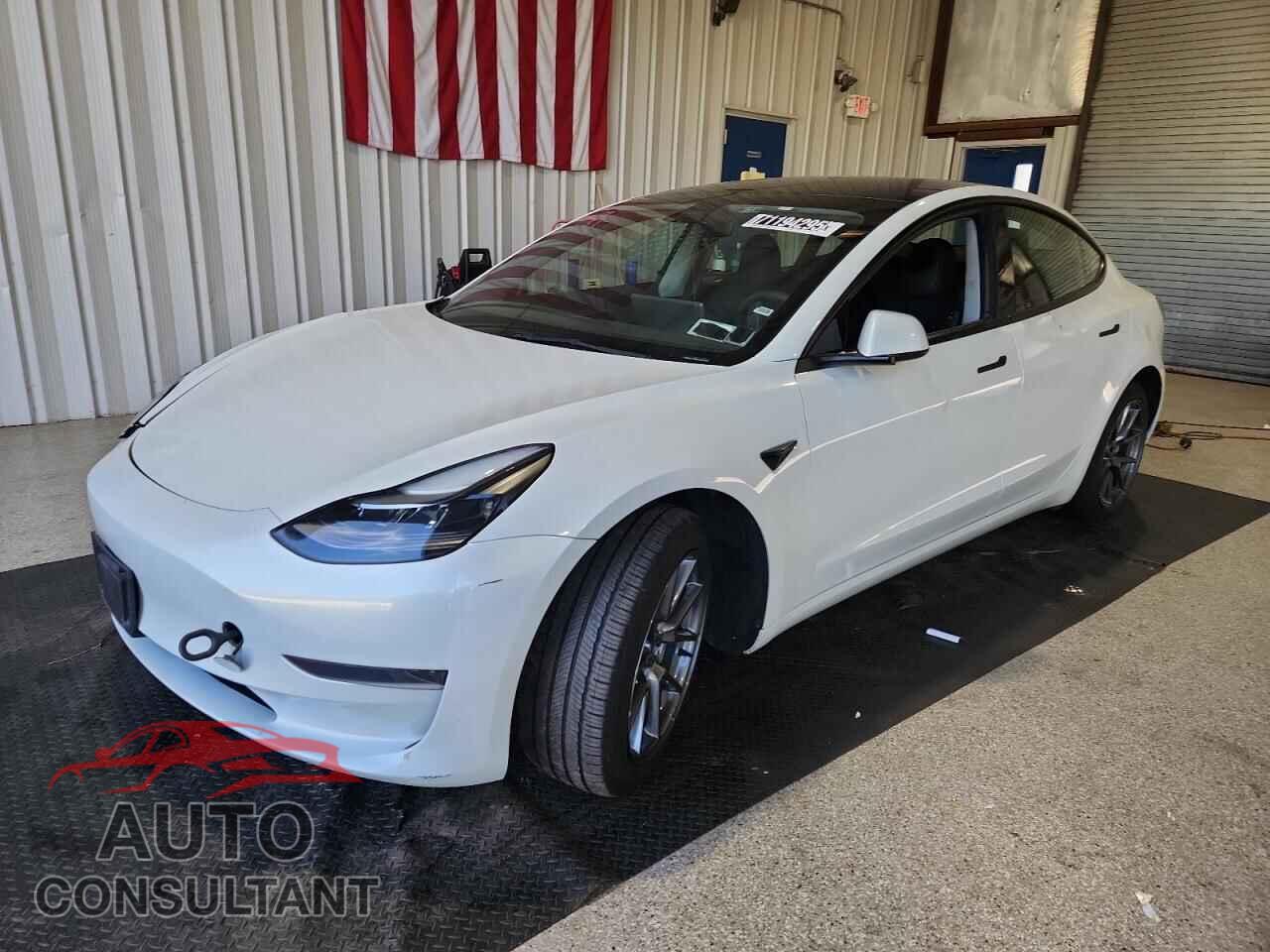 TESLA MODEL 3 2023 - 5YJ3E1EA9PF490195
