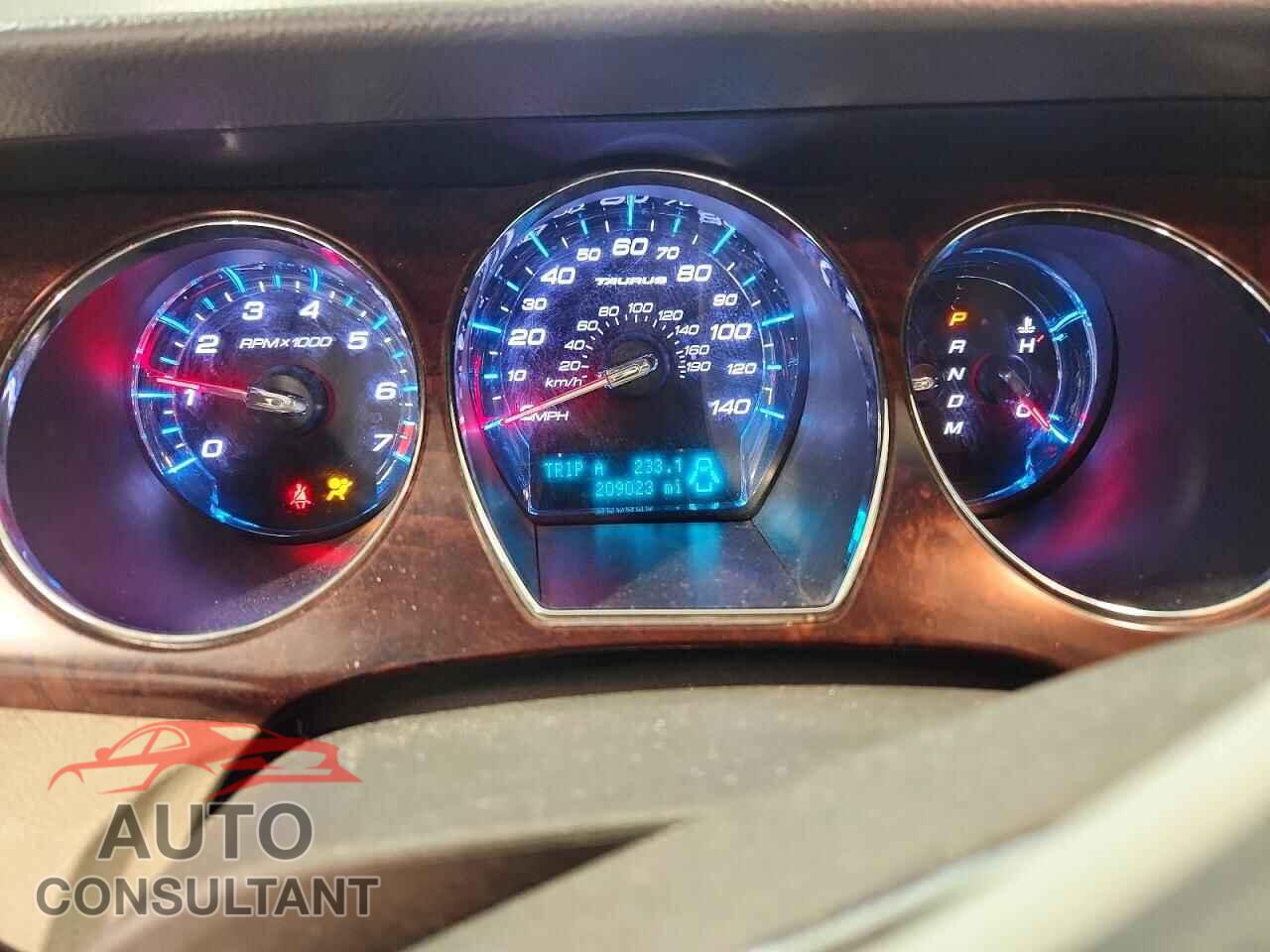FORD TAURUS 2011 - 1FAHP2FW3BG113365