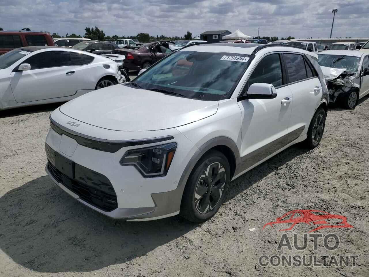 KIA NIRO 2023 - KNDCT3L13P5052925