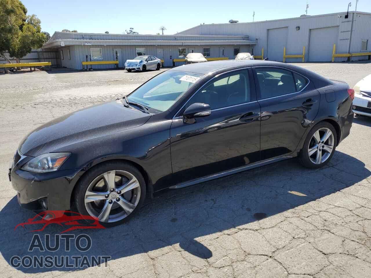 LEXUS IS 2012 - JTHBE5C25C5028533