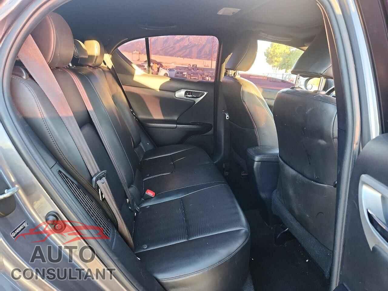 LEXUS CT 200 2013 - JTHKD5BH9D2128257