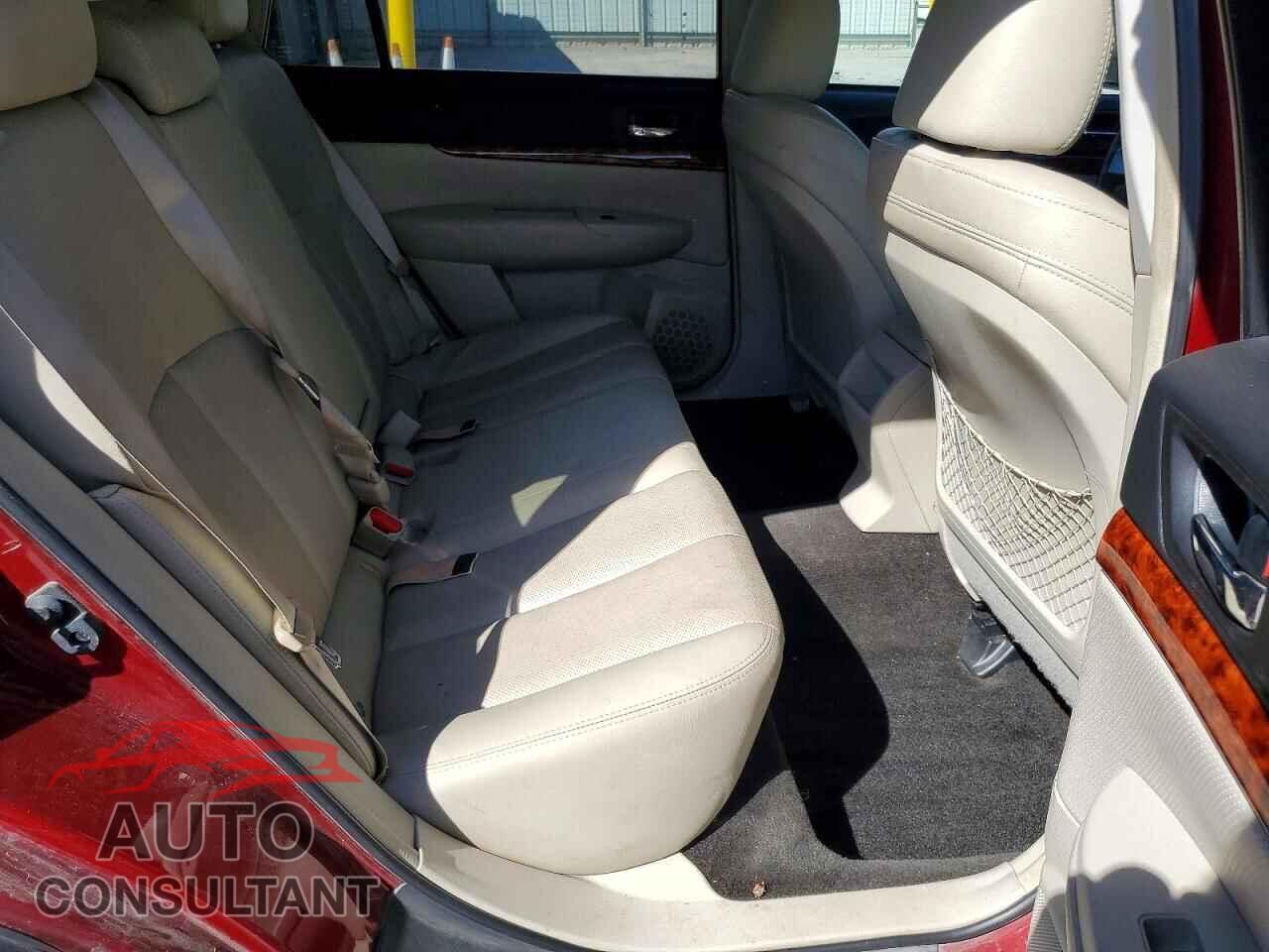 SUBARU OUTBACK 2011 - 4S4BRBKC1B3425614