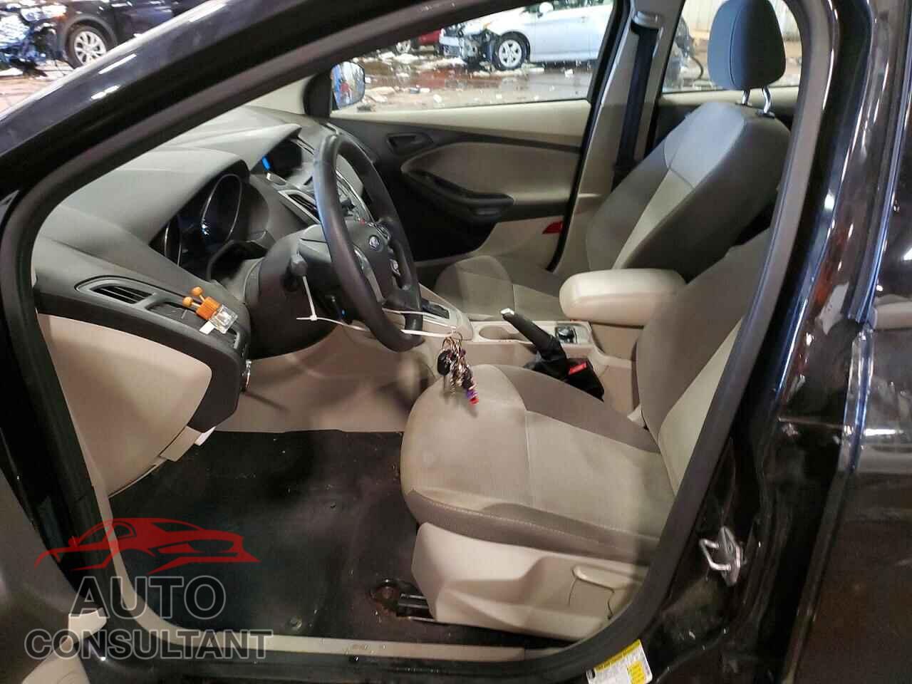 FORD FOCUS 2012 - 1FAHP3F2XCL335347