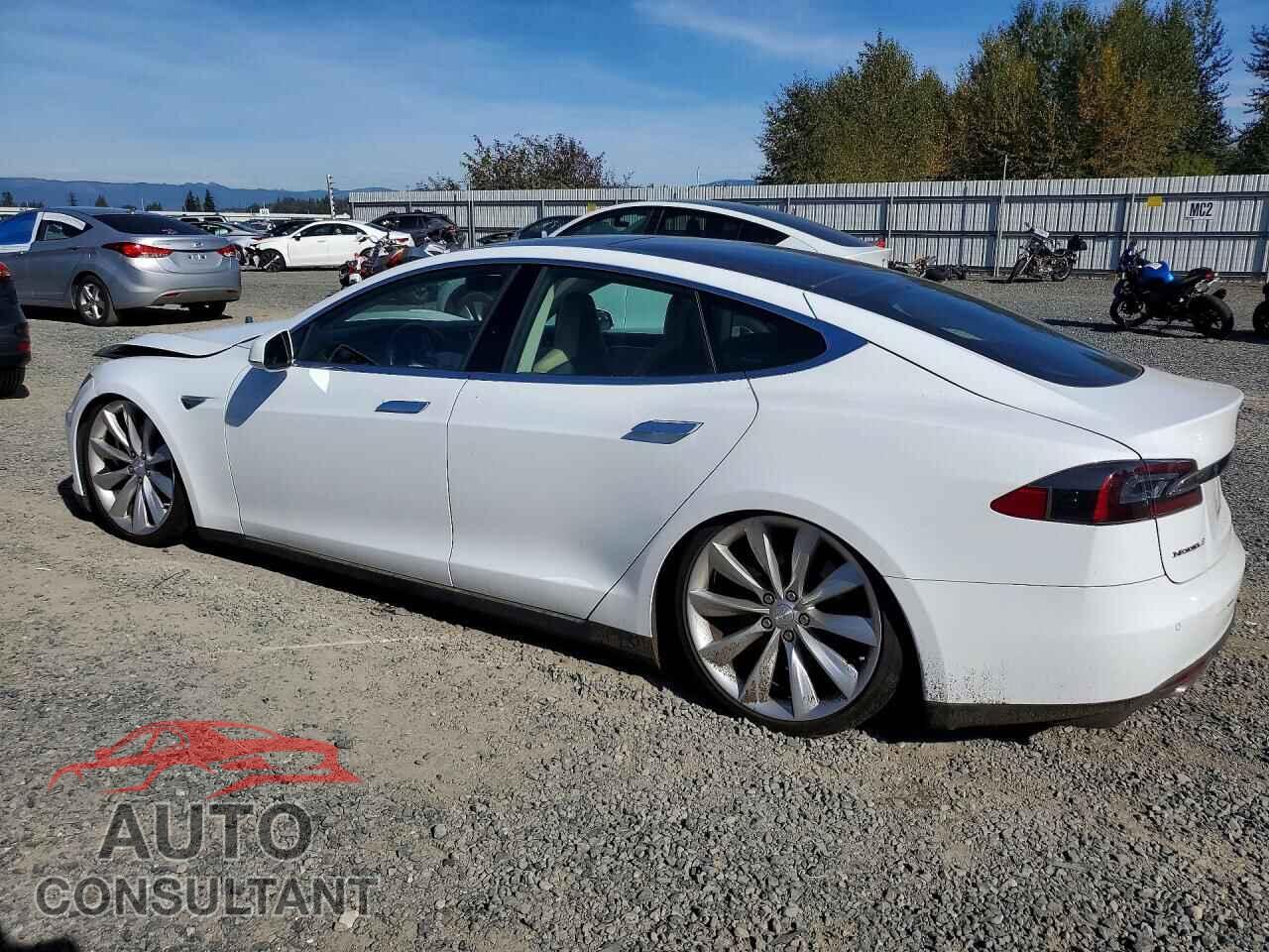 TESLA MODEL S 2014 - 5YJSA1H12EFP47522
