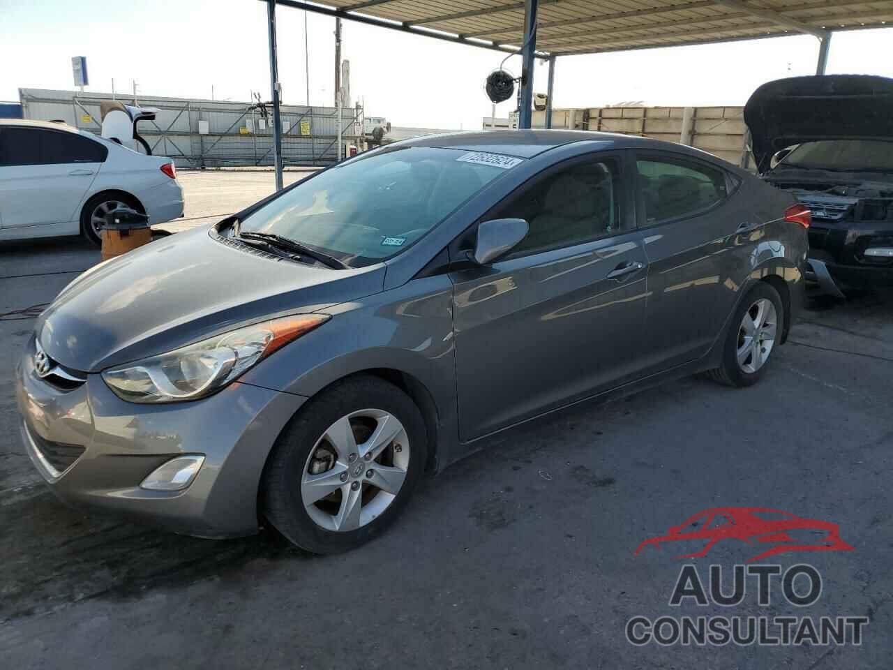HYUNDAI ELANTRA 2013 - 5NPDH4AE0DH200817