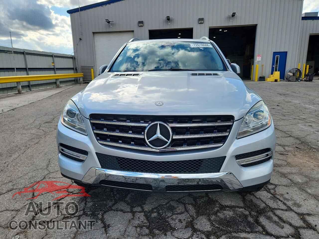MERCEDES-BENZ M-CLASS 2012 - 4JGDA5HB3CA004460