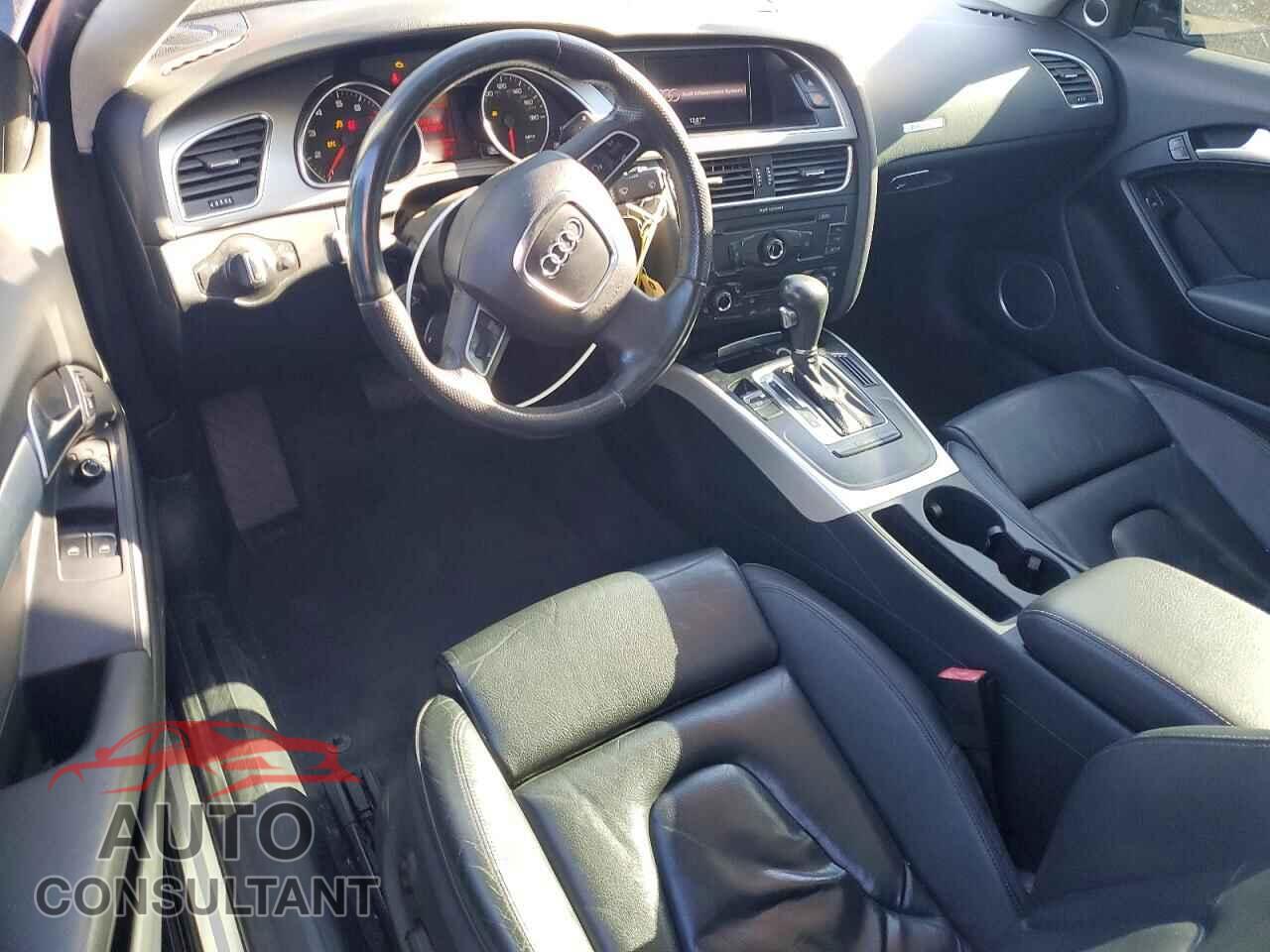 AUDI A5 2010 - WAULFAFR7AA002330