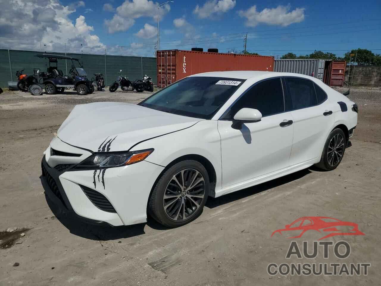 TOYOTA CAMRY 2018 - 4T1B11HK3JU659598