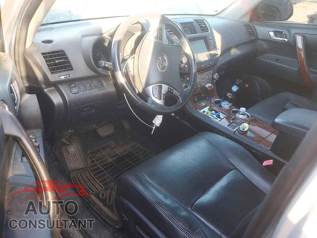TOYOTA HIGHLANDER 2011 - JTEDC3EH4B2002121