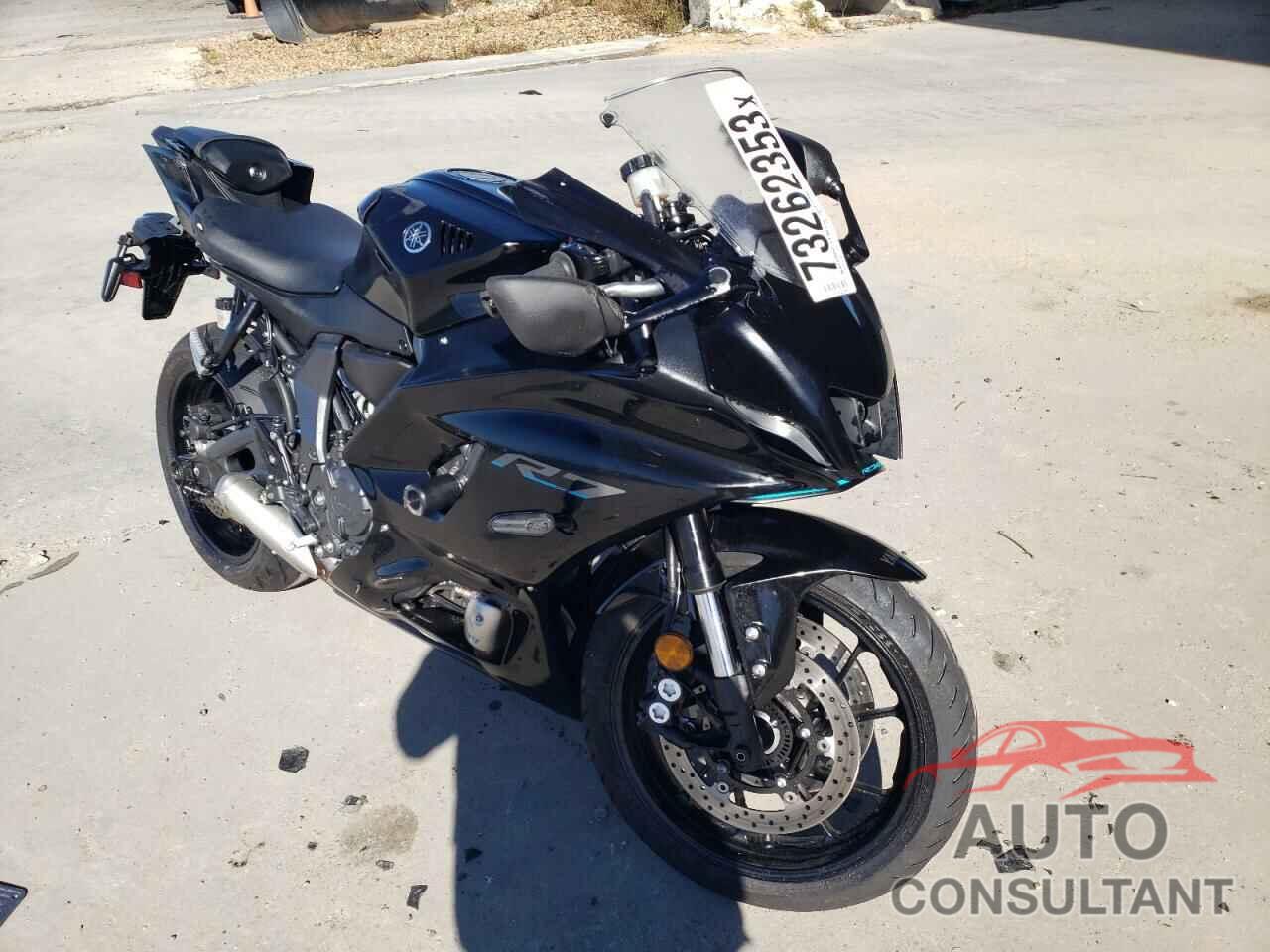 YAMAHA YZFR7 2023 - JYARM38E4PA008311