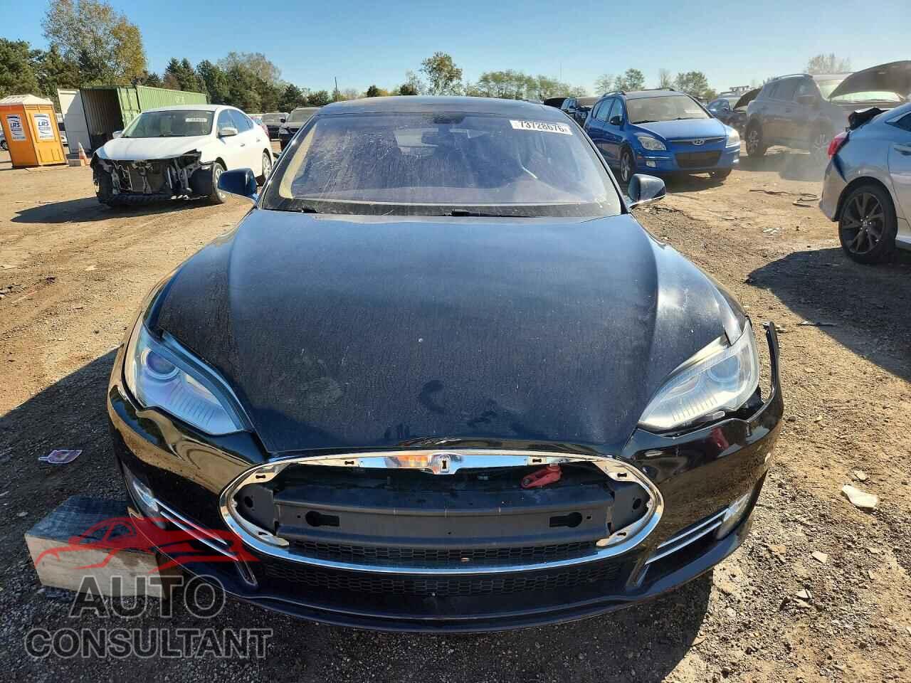 TESLA MODEL S 2013 - 5YJSA1CN3DFP12271
