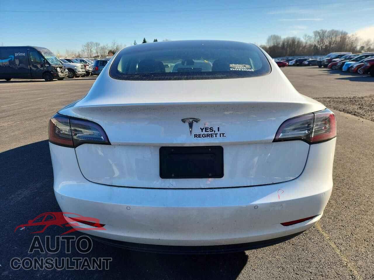 TESLA MODEL 3 2021 - 5YJ3E1EA6MF098464
