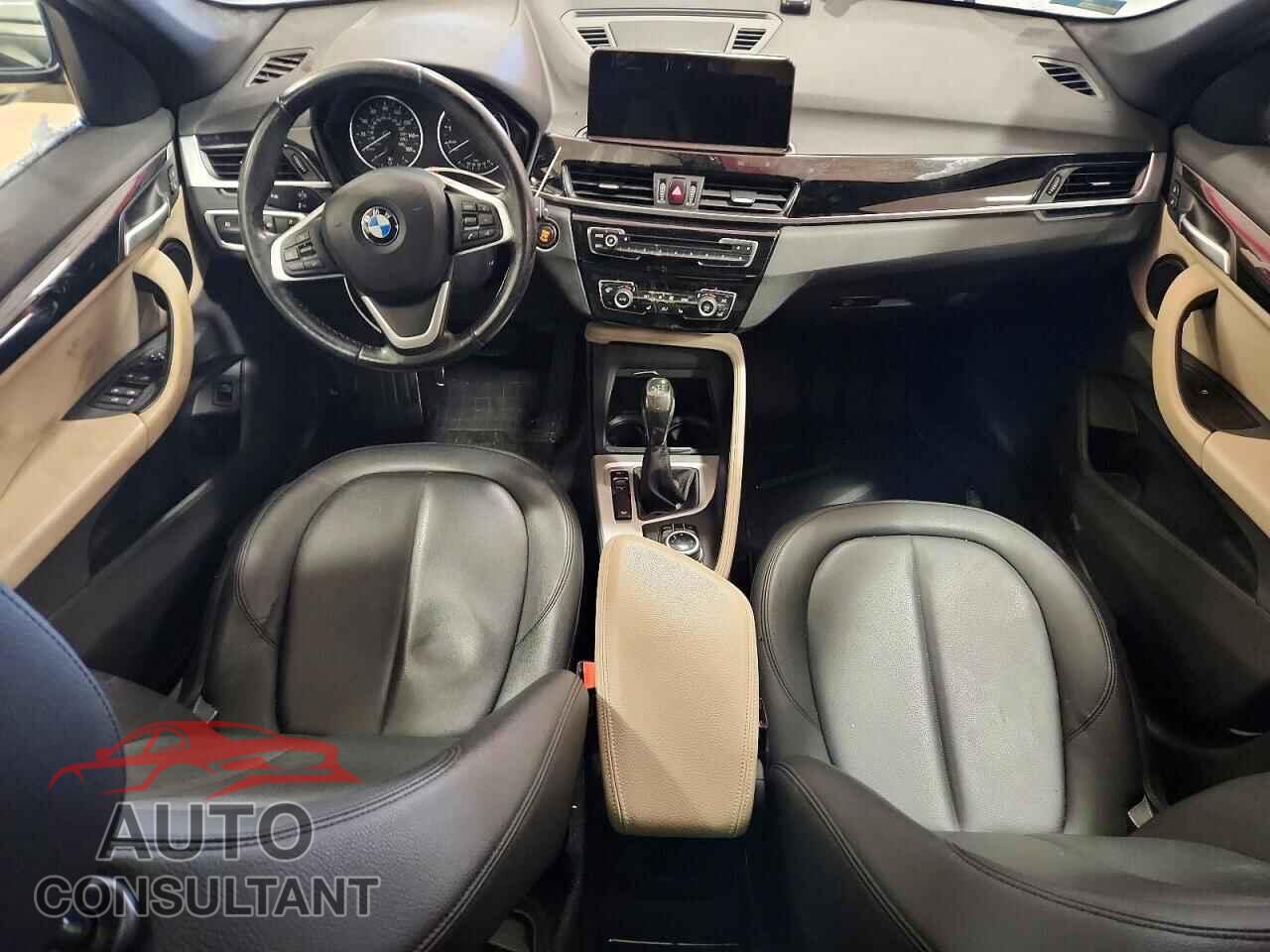 BMW X1 2017 - WBXHT3Z31H4A57732