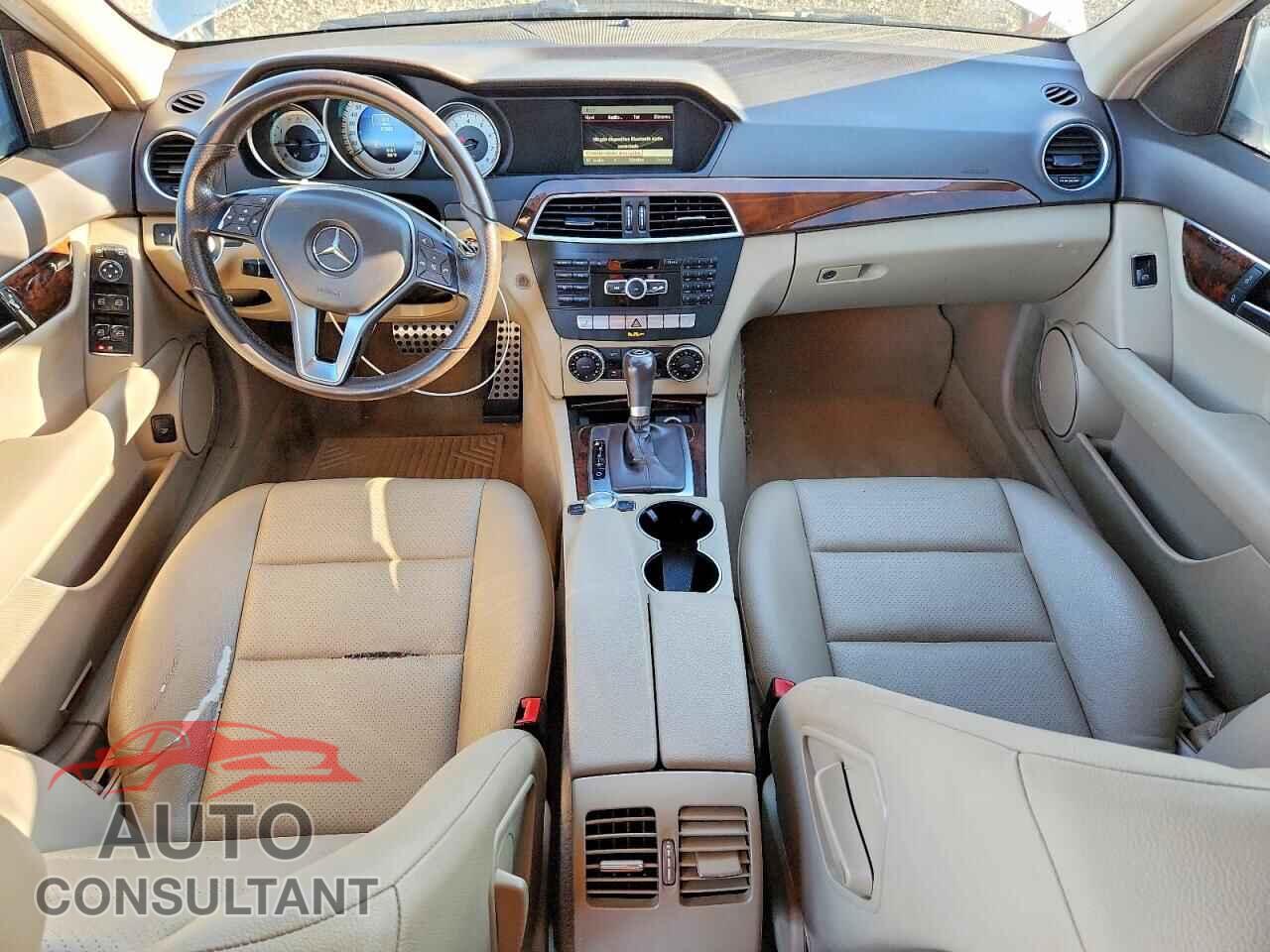MERCEDES-BENZ C-CLASS 2014 - WDDGF4HBXEA964848