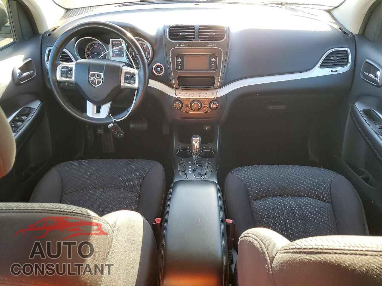 DODGE JOURNEY 2012 - 3C4PDCBG5CT325099