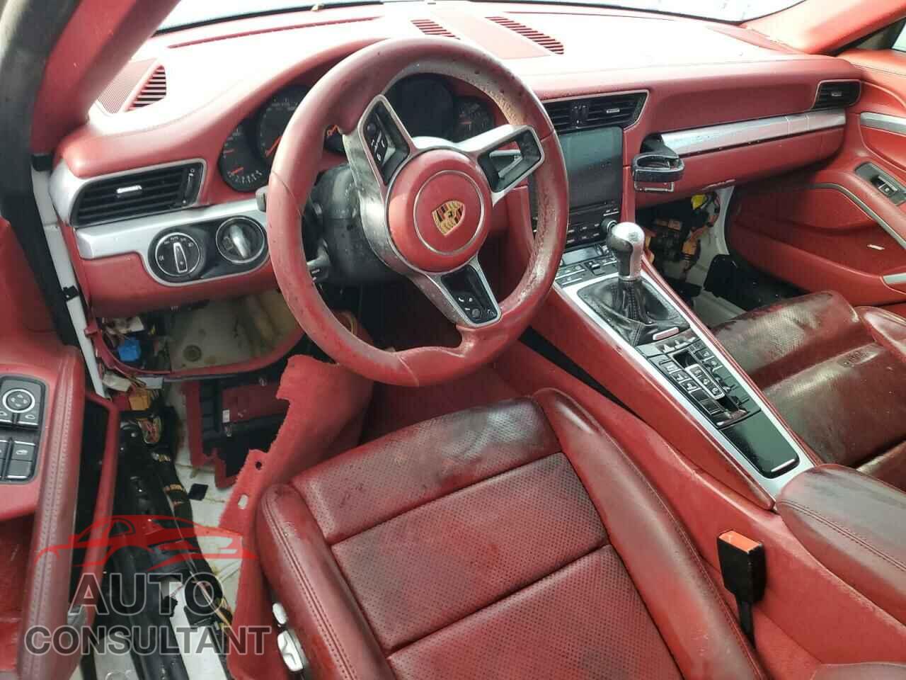 PORSCHE 911 2017 - WP0CA2A92HS141493