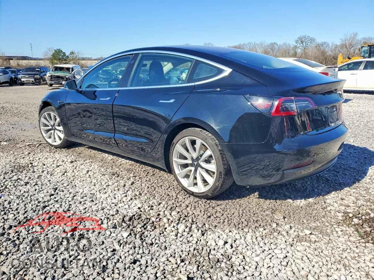 TESLA MODEL 3 2018 - 5YJ3E1EA6JF050166