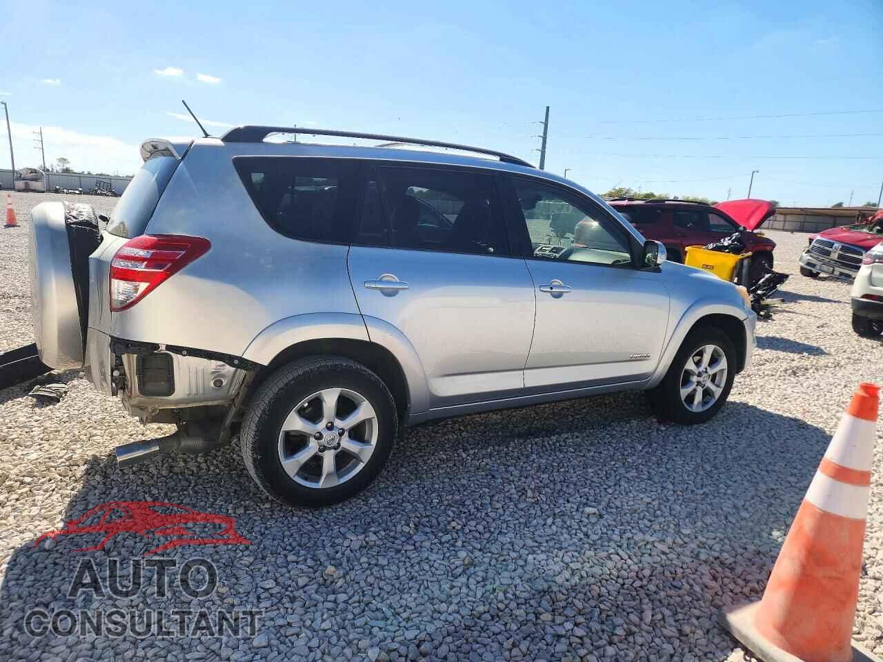 TOYOTA RAV4 2010 - JTMYF4DV0AD016482