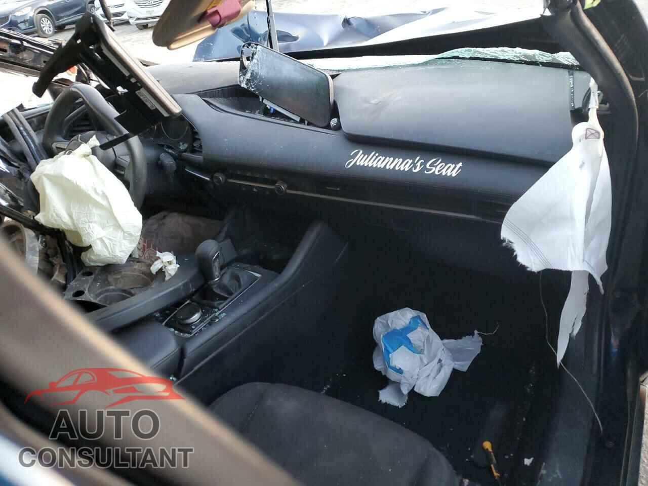 MAZDA 3 2019 - 3MZBPABL7KM113930