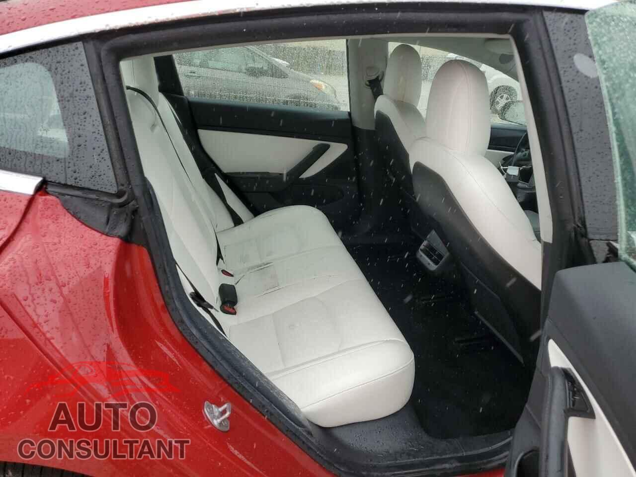 TESLA MODEL 3 2019 - 5YJ3E1EB8KF422052