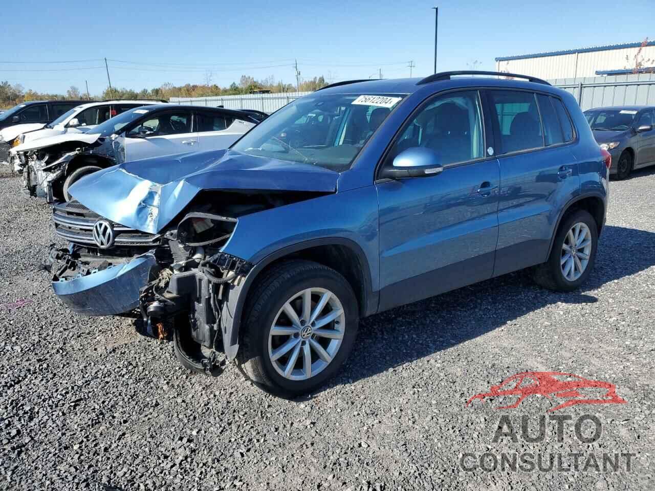 VOLKSWAGEN TIGUAN 2017 - WVGNV7AX4HK033171