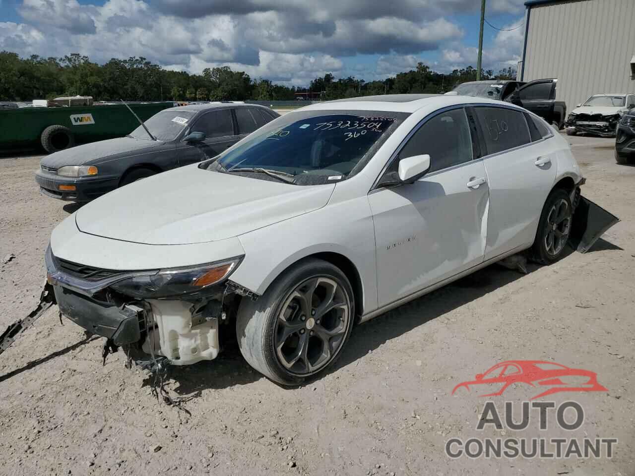 CHEVROLET MALIBU 2020 - 1G1ZD5ST2LF118061