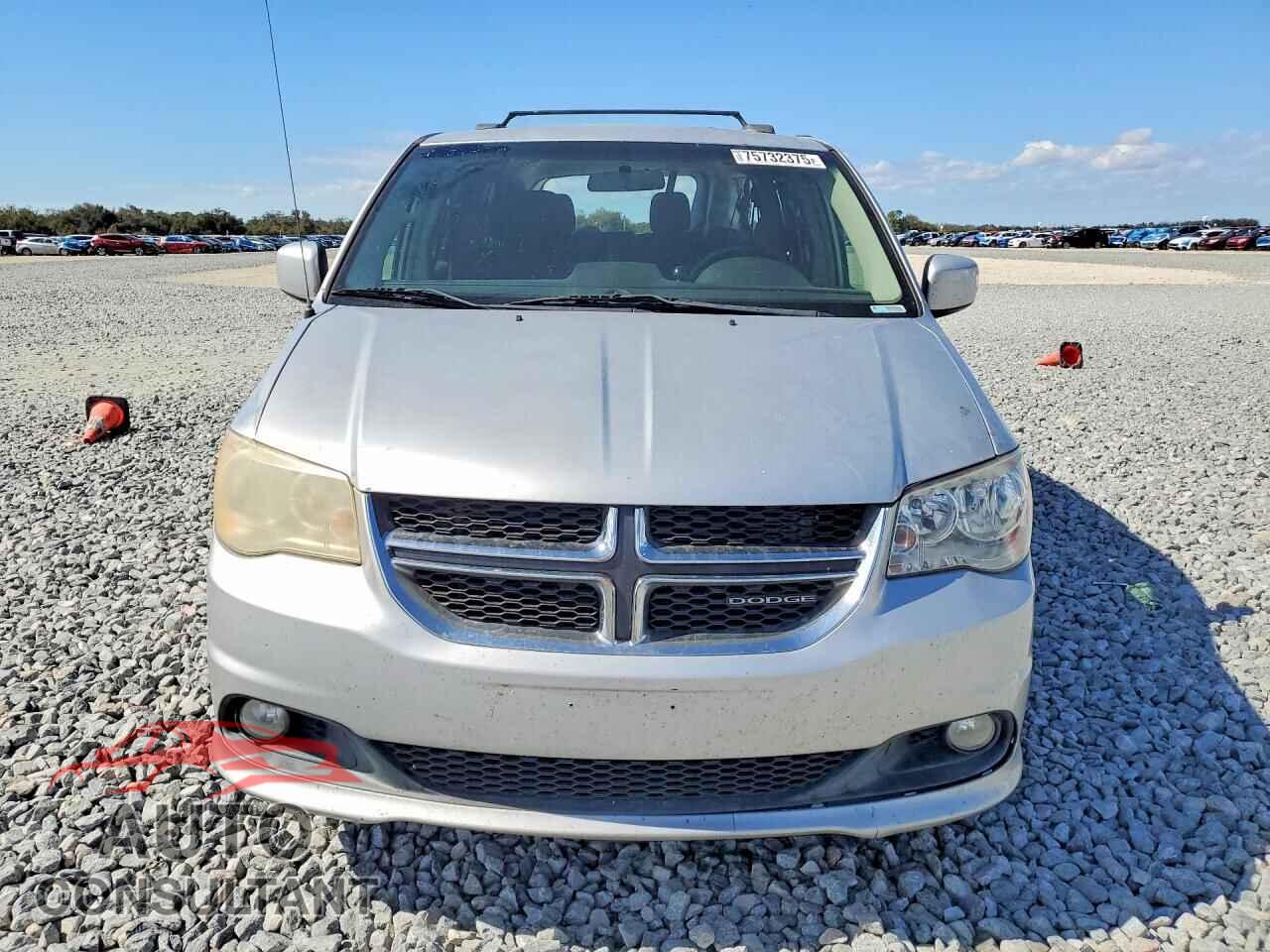 DODGE CARAVAN 2011 - 2D4RN5DG7BR629389