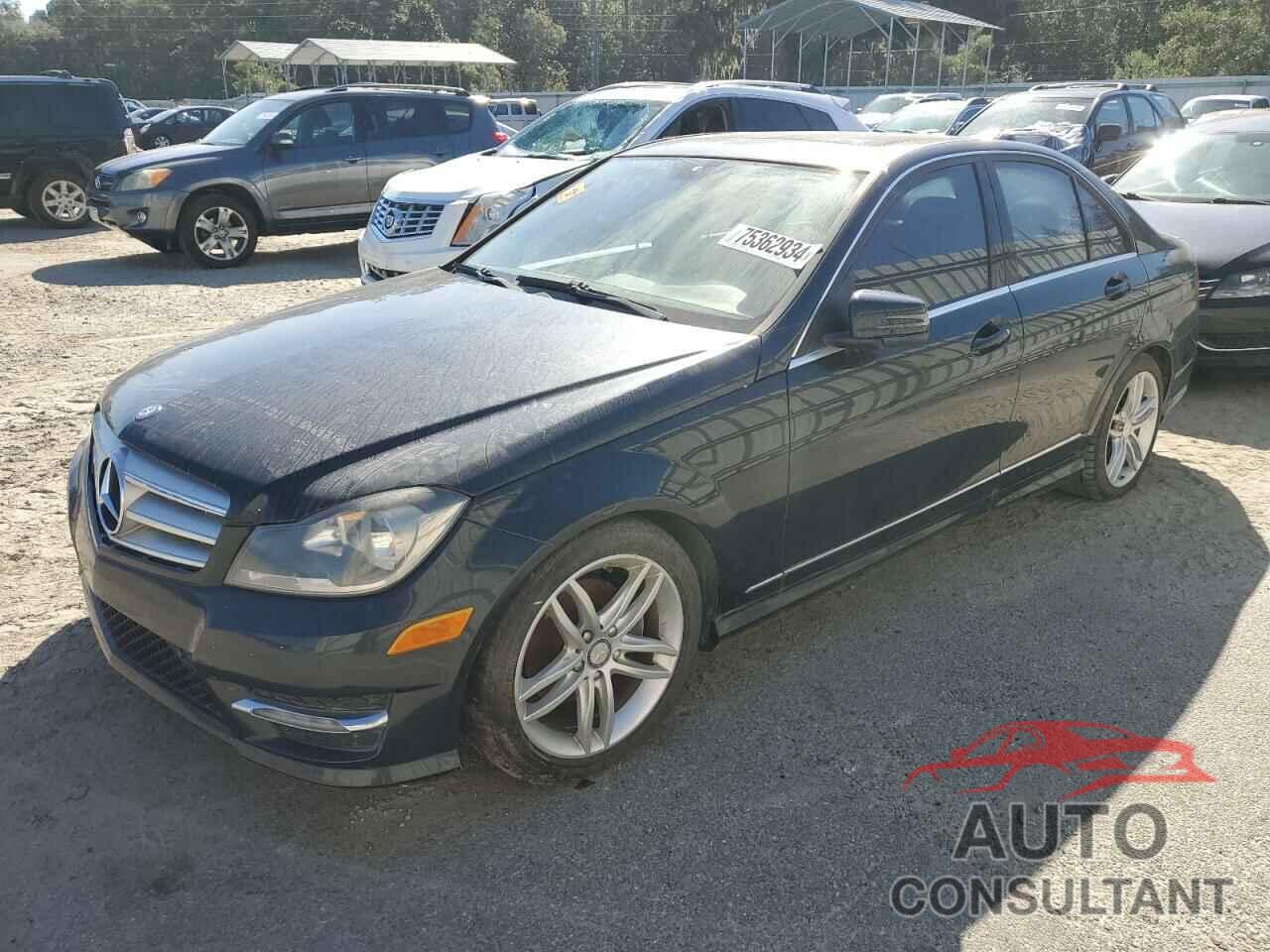MERCEDES-BENZ C-CLASS 2012 - WDDGF4HBXCR199932