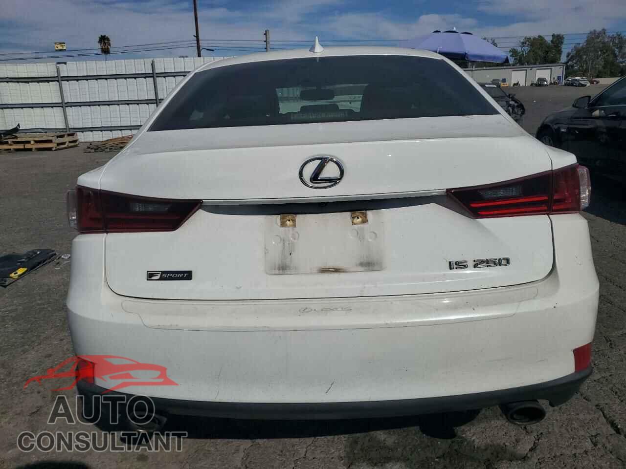 LEXUS IS 2015 - JTHBF1D22F5079819