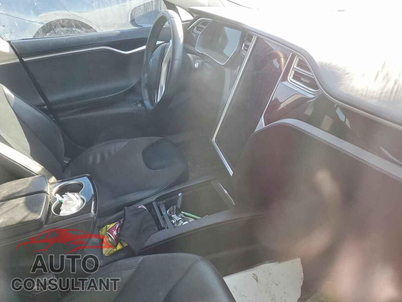 TESLA MODEL S 2016 - 5YJSA1E25GF157783