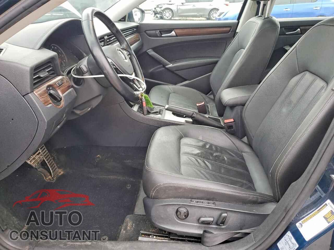 VOLKSWAGEN PASSAT 2020 - 1VWCA7A3XLC017951