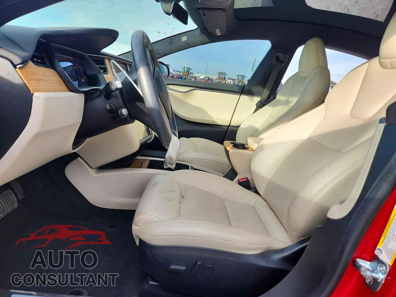 TESLA MODEL S 2020 - 5YJSA1E22LF390577