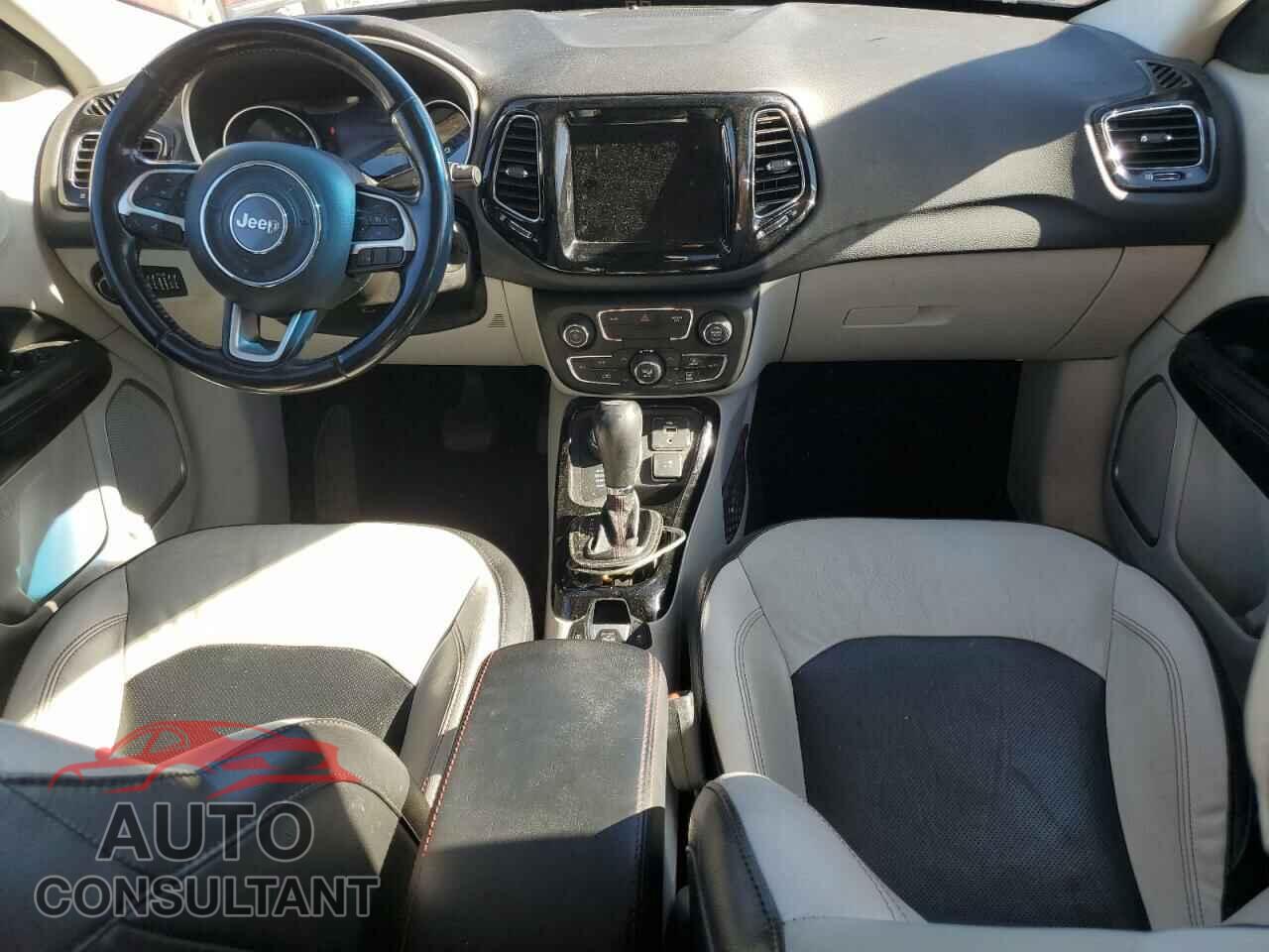 JEEP COMPASS 2020 - 3C4NJDCB0LT127006