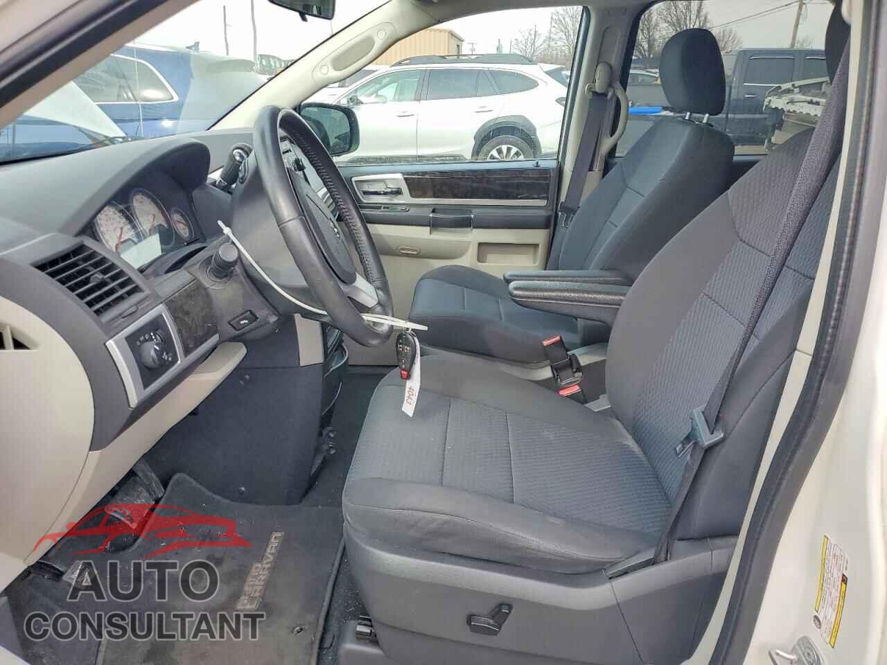 DODGE CARAVAN 2010 - 2D4RN5D18AR211031