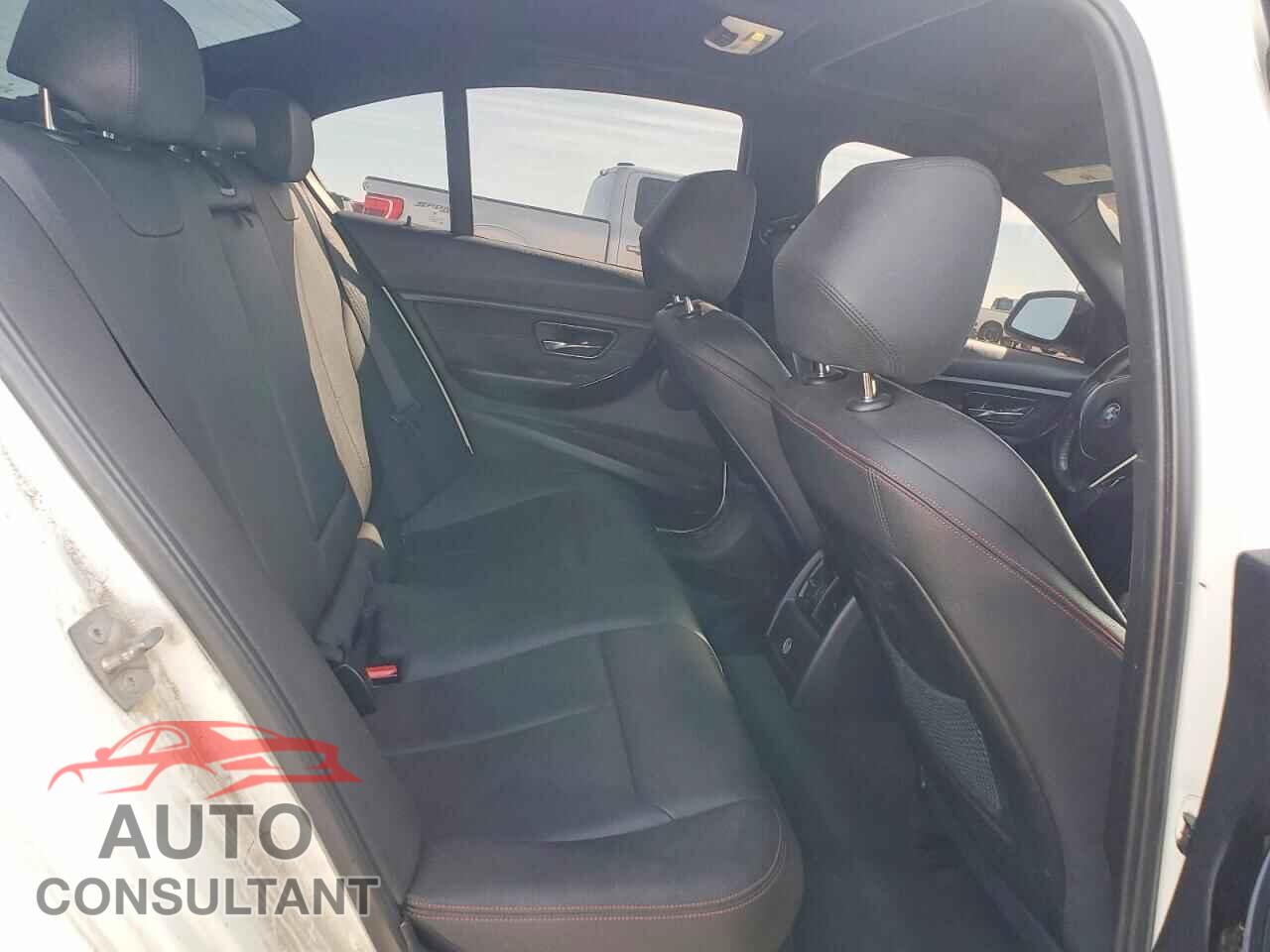BMW 3 SERIES 2014 - WBA3A5C5XEF604607
