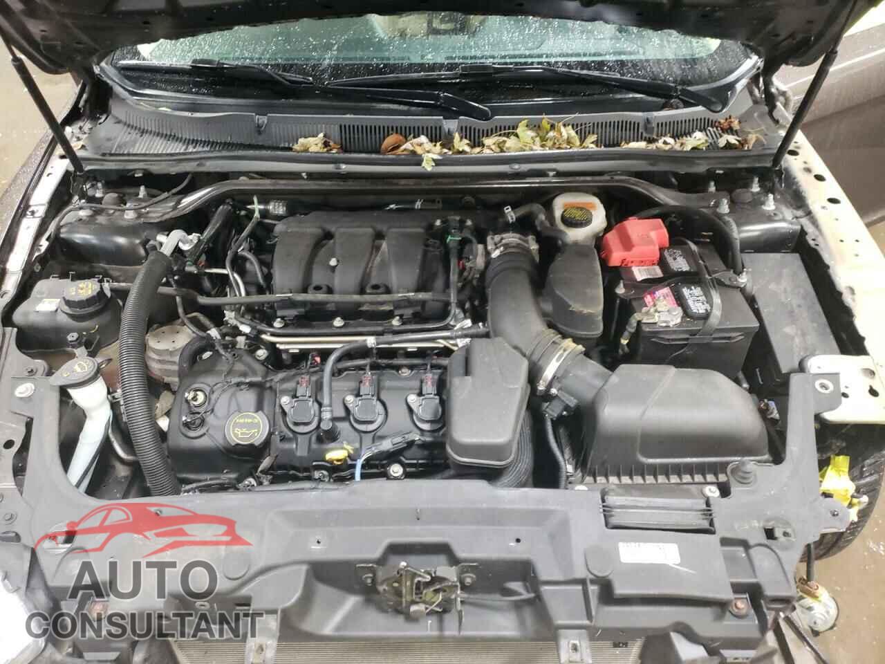 FORD TAURUS 2015 - 1FAHP2E88FG199877