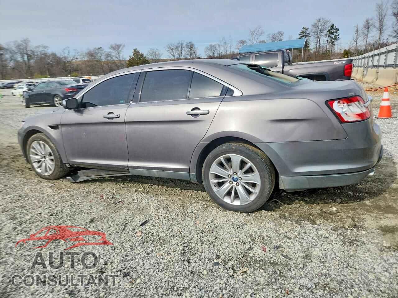 FORD TAURUS 2011 - 1FAHP2FW4BG170013
