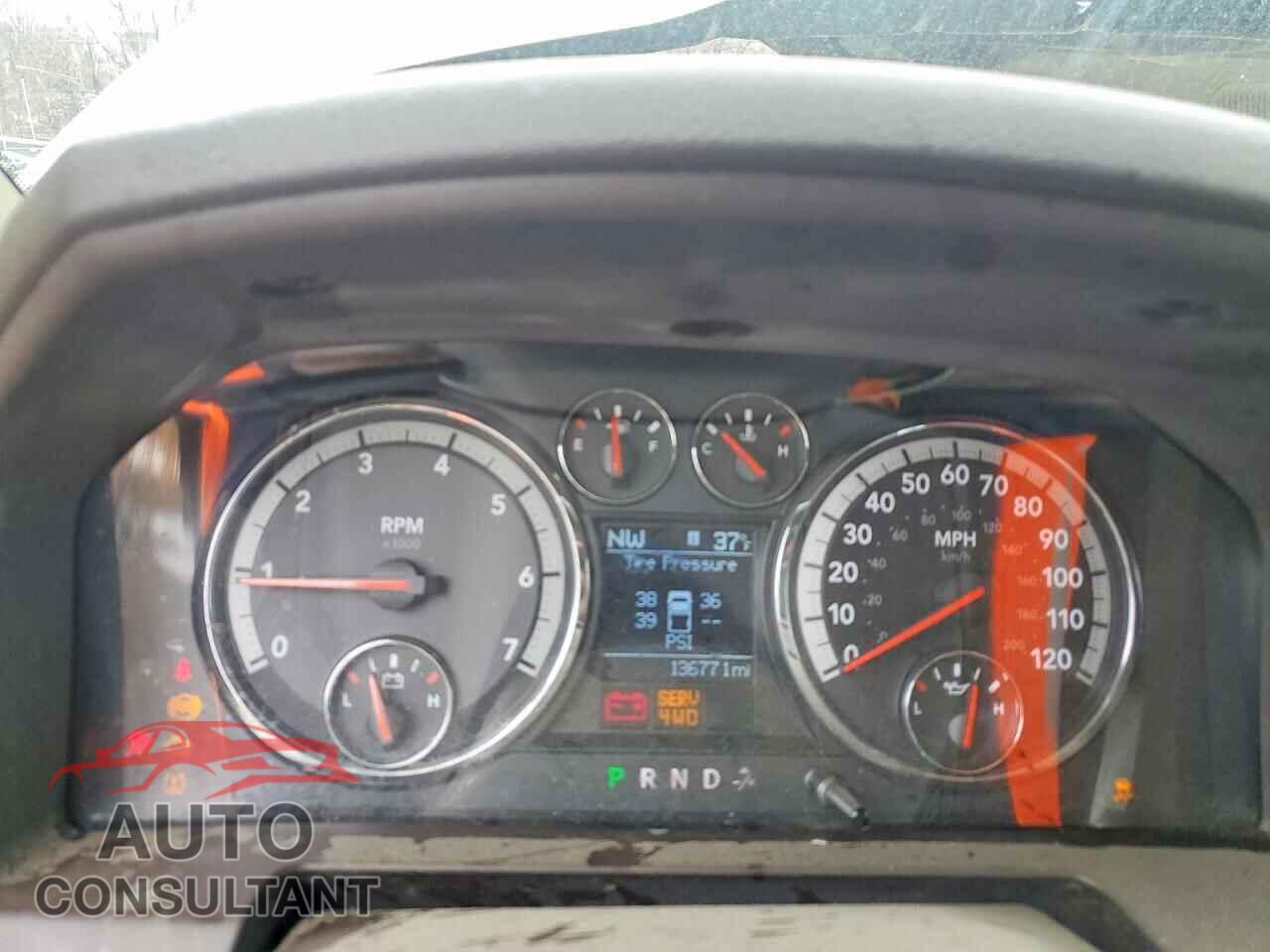 DODGE RAM 1500 2012 - 1C6RD7LT0CS106894
